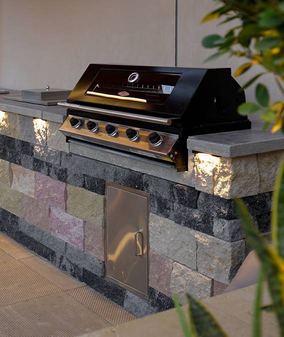 Outdoor kitchen hero