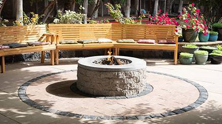 Outdoor firepit design