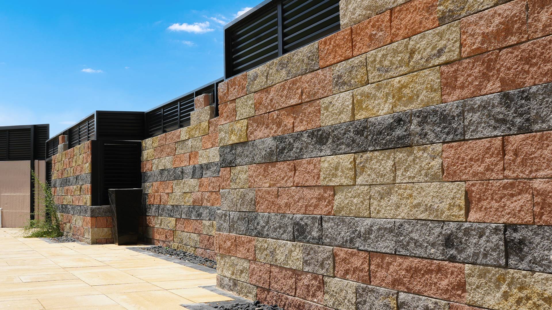 Ducon outdoor wall system panel in the Courtyard finish
